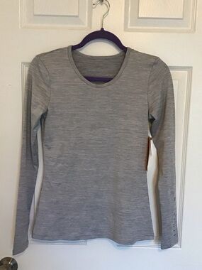 Rip Curl Women's Light Gray Long Sleeve Crew Tee